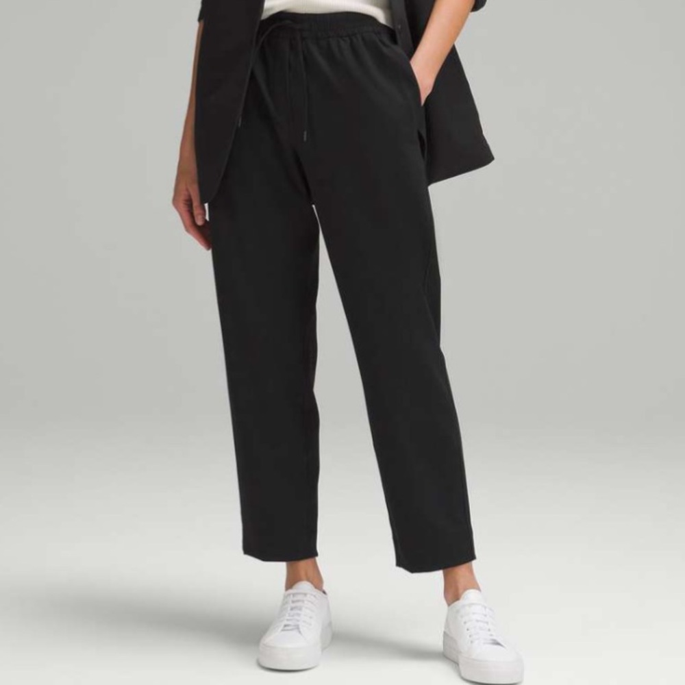 Lululemon Tapered-Leg Mid-Rise Pant 7/8 Length * Luxtreme